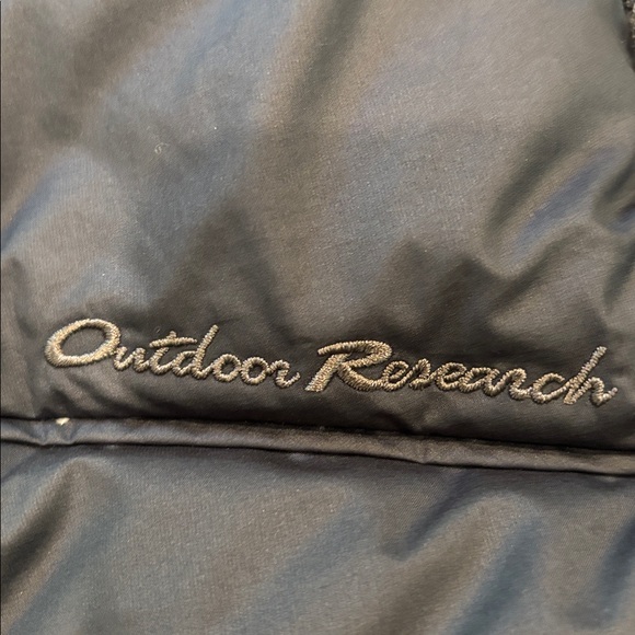 Outdoor Research Black Puffer jacket - Picture 5 of 6